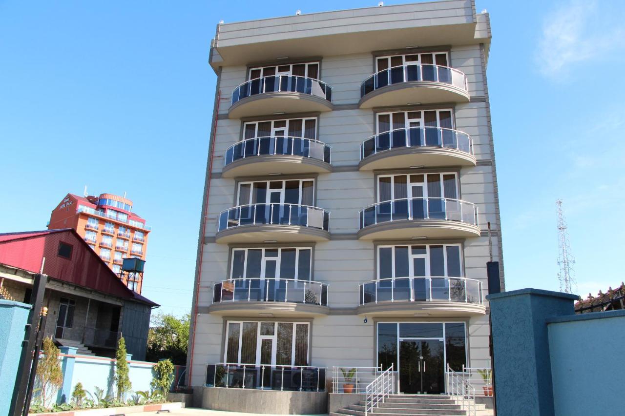 Nakashidze'S Apartments Batoemi Buitenkant foto