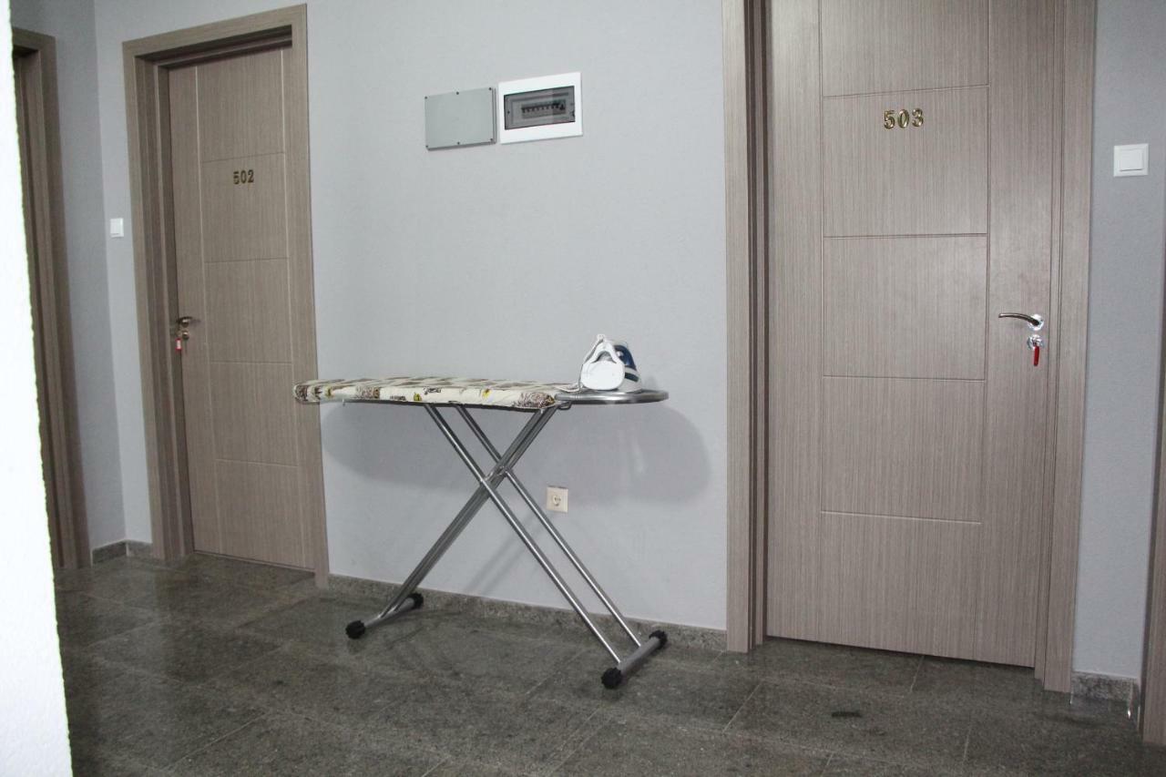 Nakashidze'S Apartments Batoemi Buitenkant foto
