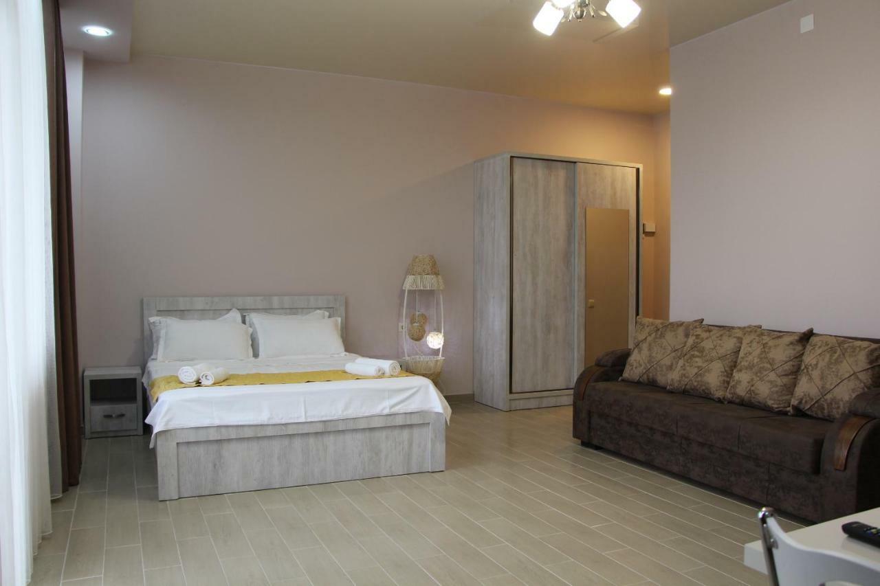Nakashidze'S Apartments Batoemi Buitenkant foto