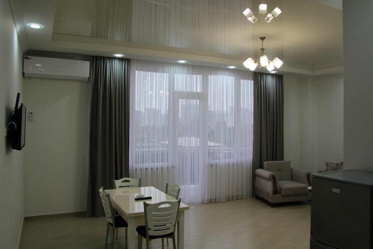 Nakashidze'S Apartments Batoemi Buitenkant foto