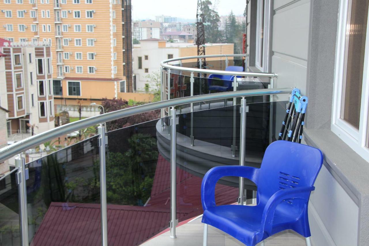 Nakashidze'S Apartments Batoemi Buitenkant foto