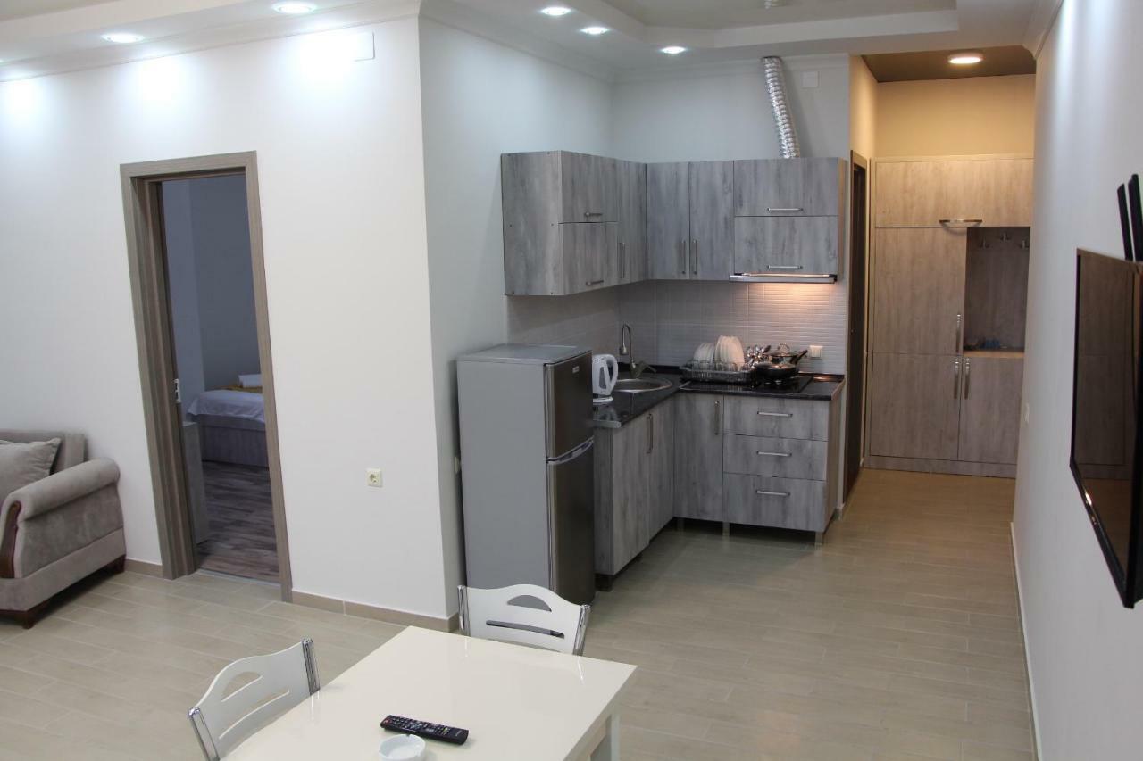 Nakashidze'S Apartments Batoemi Buitenkant foto