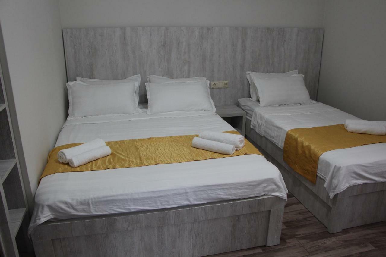 Nakashidze'S Apartments Batoemi Buitenkant foto