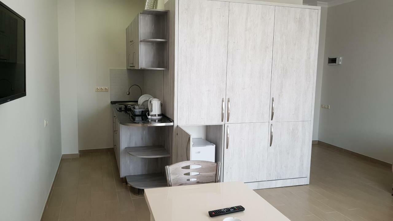 Nakashidze'S Apartments Batoemi Buitenkant foto